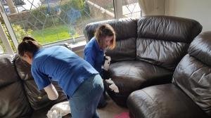 Leather couch cleaners doncaster